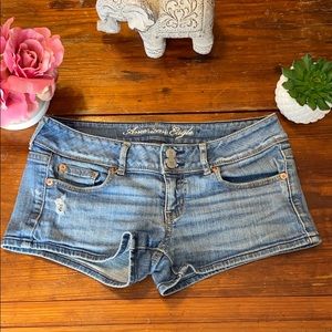 American Eagle shorts 🌼